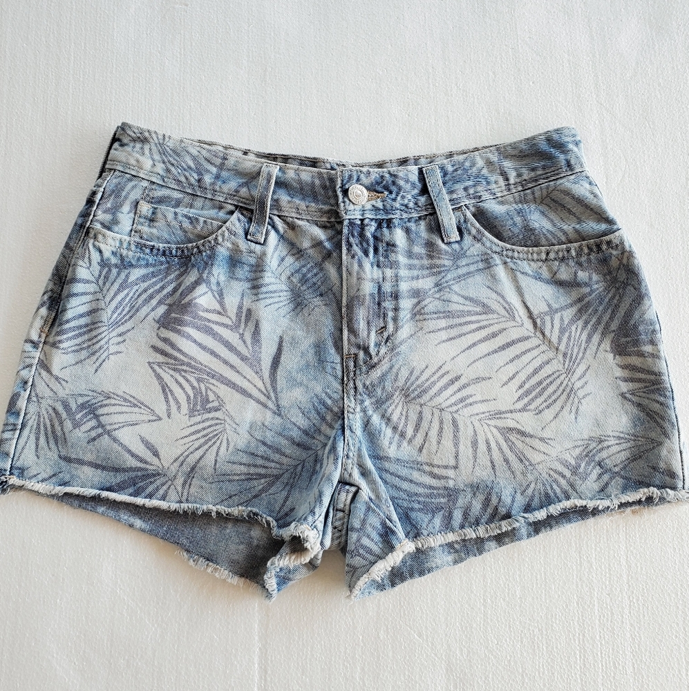 Levi's Strauss High rise denim jeans short size 8